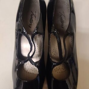 Trotters Women's Black Patent Leather Shoes